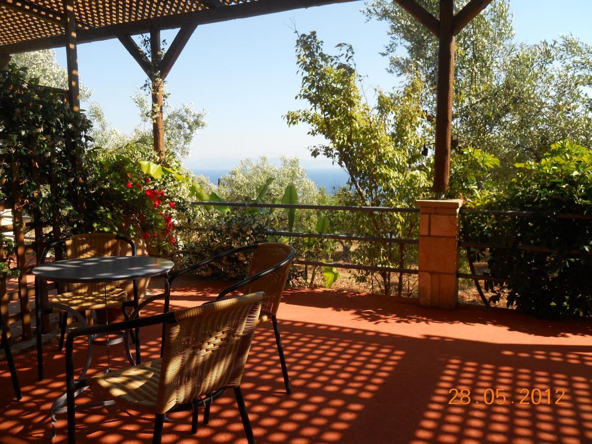 Delfinia Apartment
