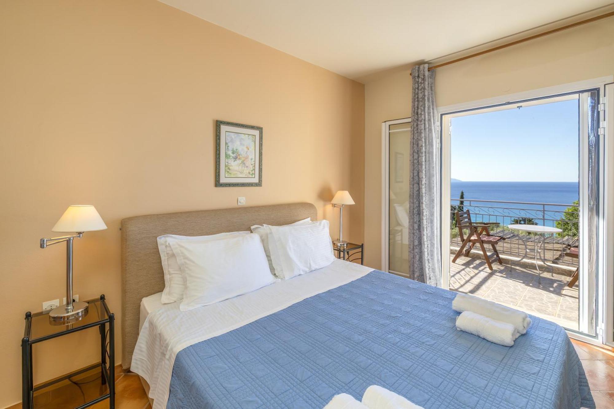 Apartment Delfinia Vlachata