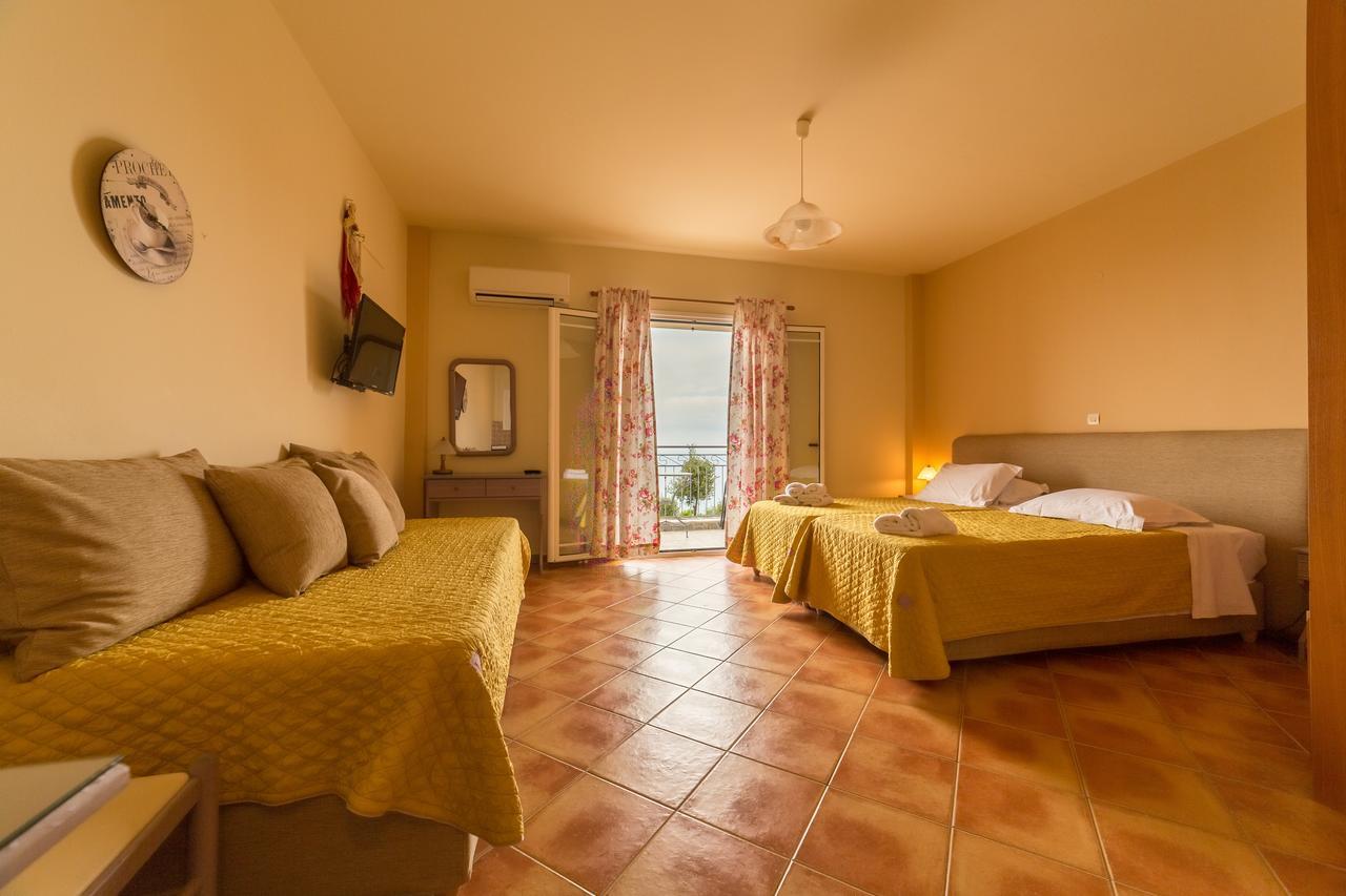 Delfinia Apartment *